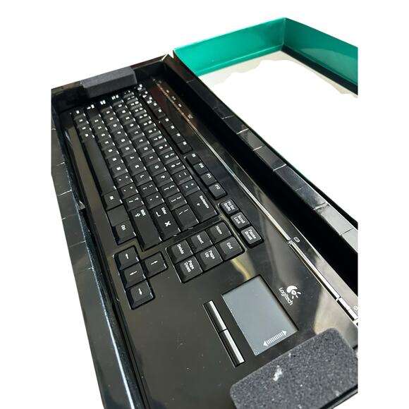 Logitech Cordless MediaBoard Pro Keyboard & Controller for PS 3 – Tested OG Box - Picture 5 of 10